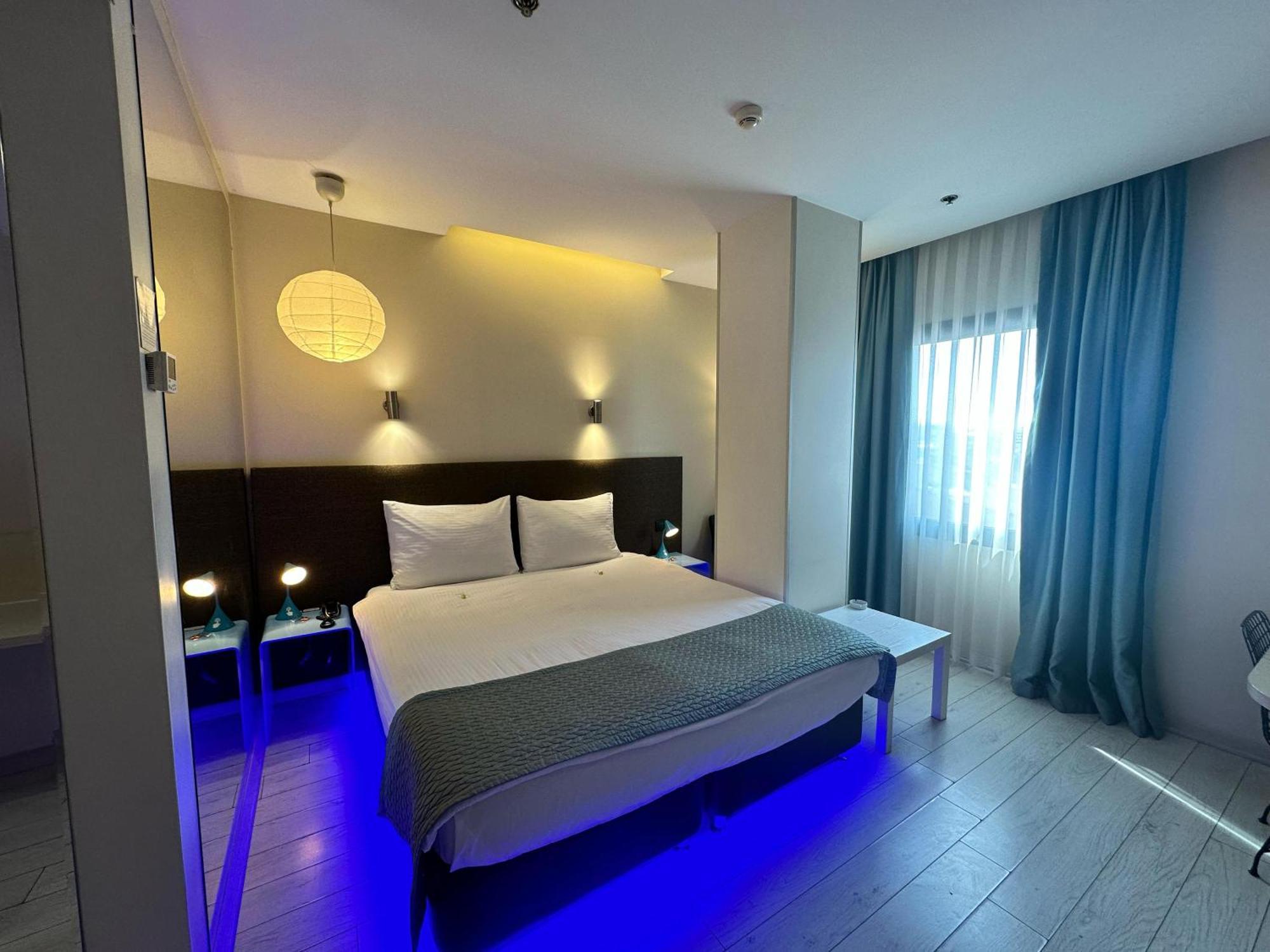 Tempo Hotel 4Levent Стамбул Экстерьер фото